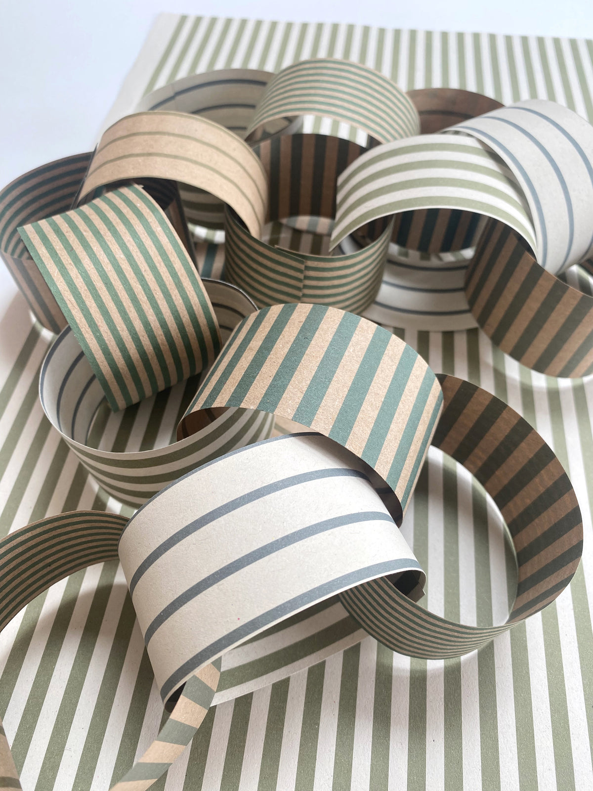 Green Stripe Paper Chain Garland Kit