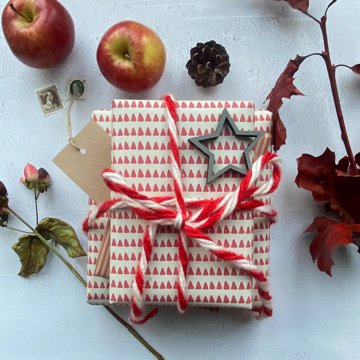 Red Triangle Stripe Paper Fibre Wrapping Paper Set