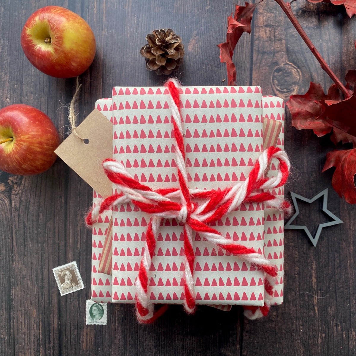 Red Triangle Stripe Paper Fibre Wrapping Paper Set