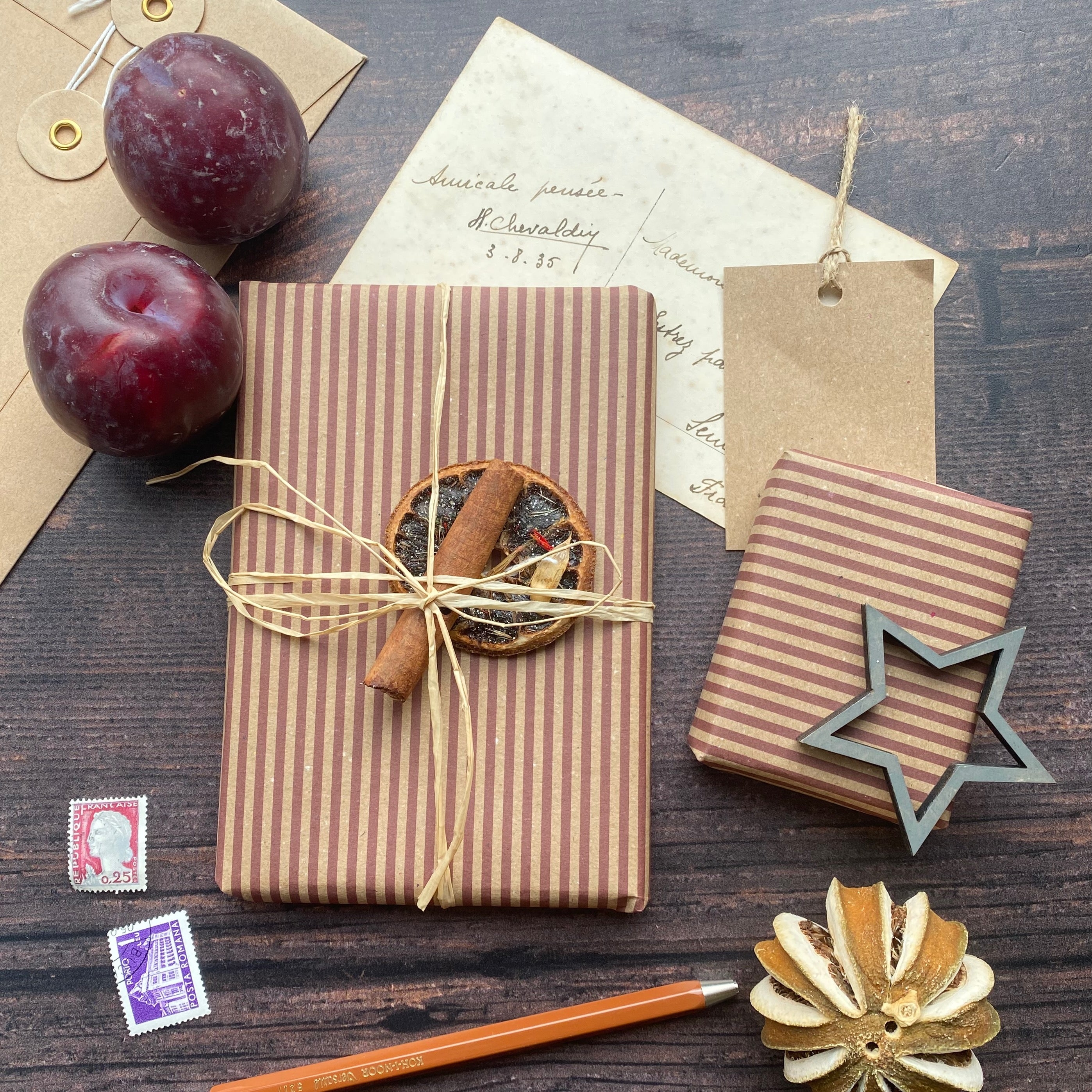 Burgundy Stripe Paper Fibre 42 x 29.7cm