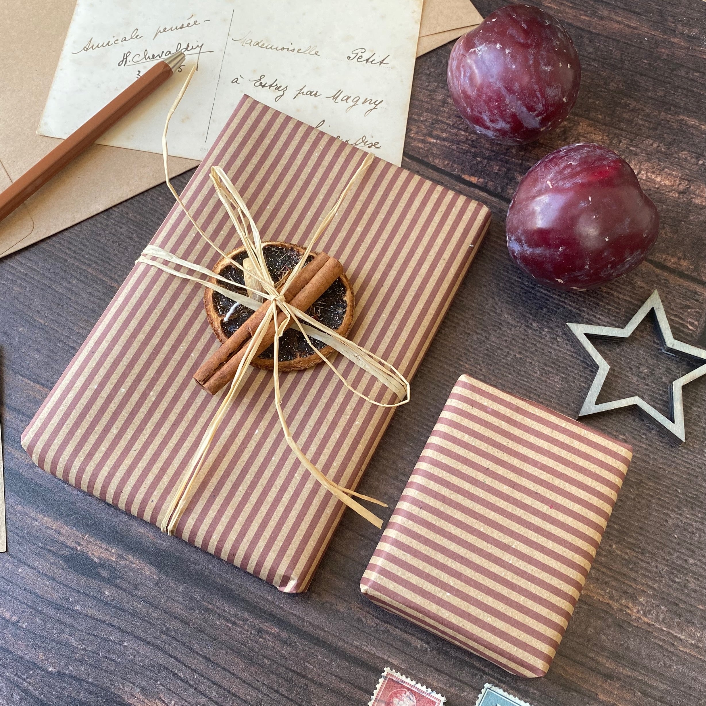 Burgundy Stripe Paper Fibre 42 x 29.7cm