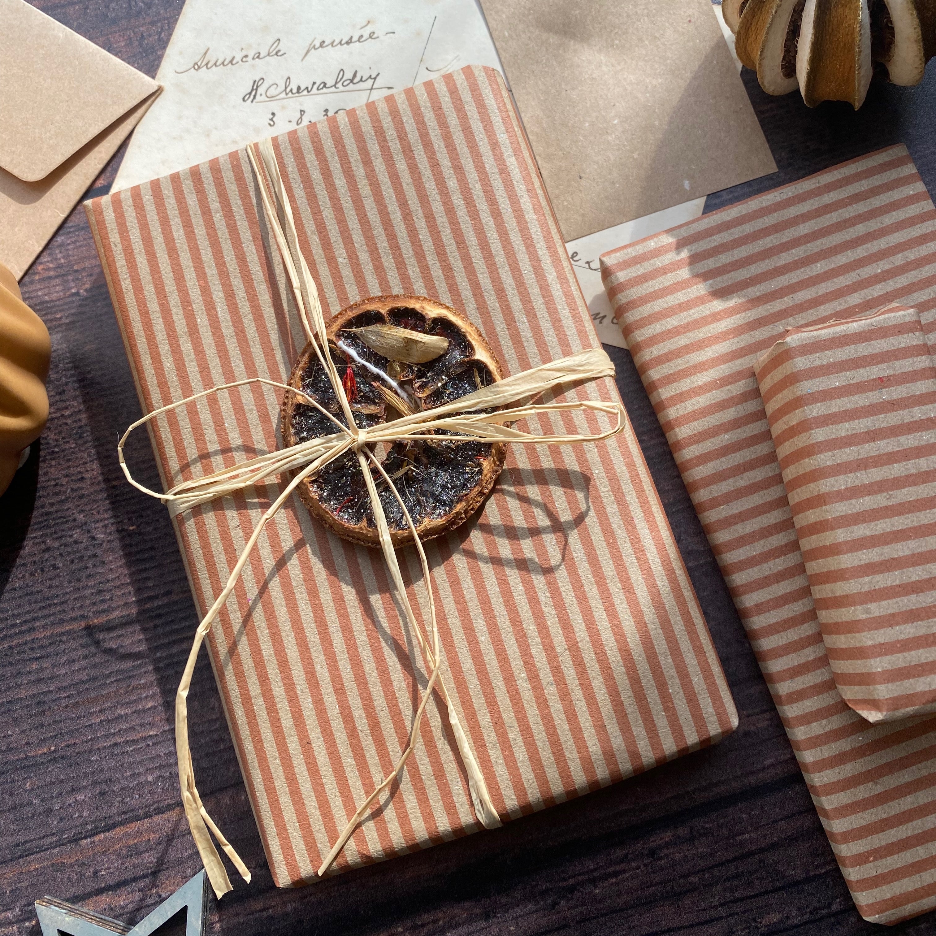 Cinnamon Stripe Paper Fibre 42 x 29.7cm