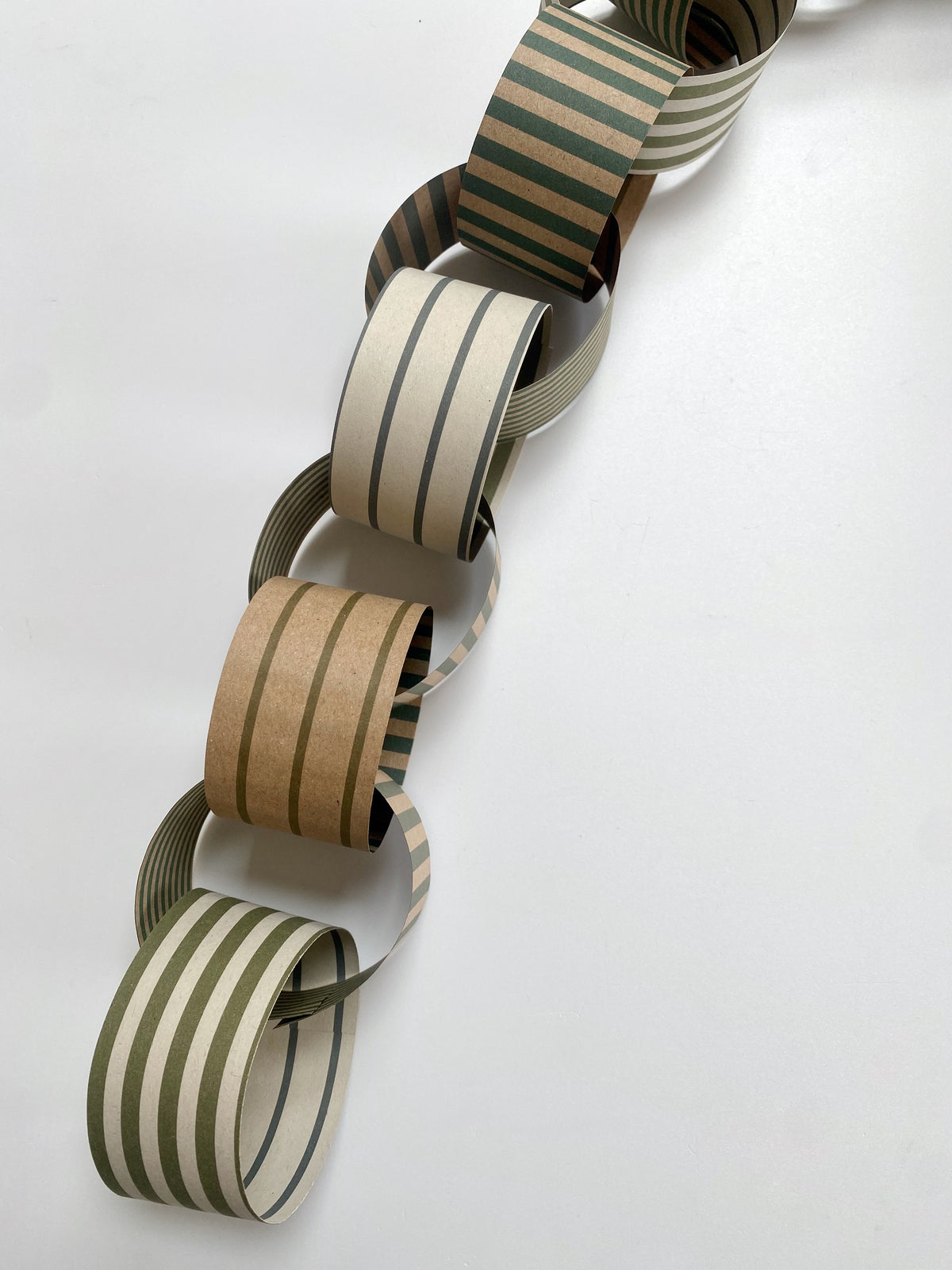 Green Stripe Paper Chain Garland Kit