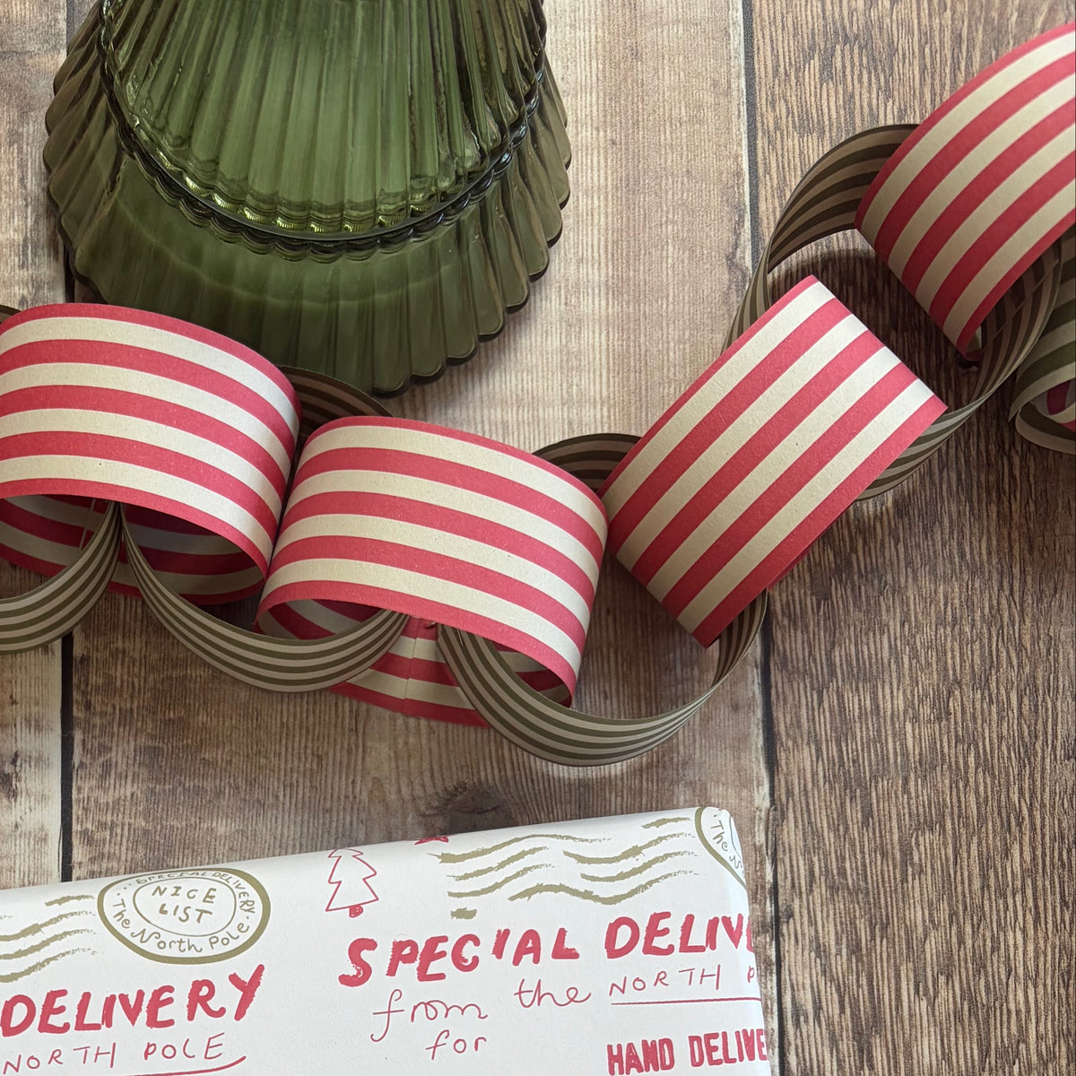 Paper Chain Garland, Striped Green & Red , Christmas Decoration,Recycled Paper Chain Decorations (230CM)