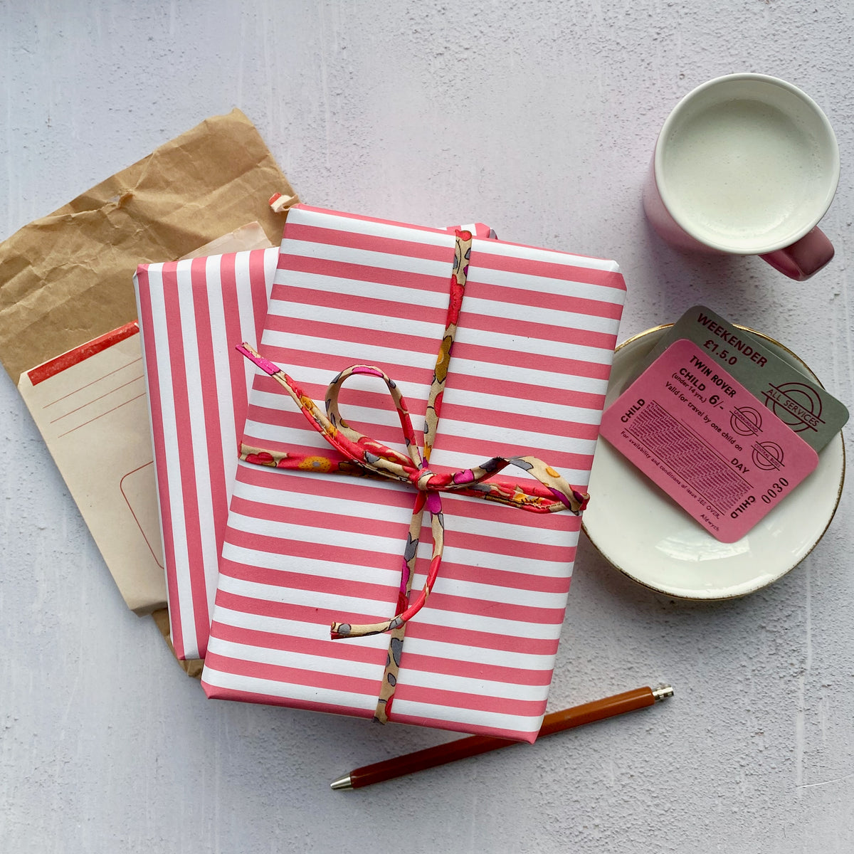 Pink Wide Stripe Paper Fibre 45 x 320mm Size Wrapping/Patterned Paper Sheet (Copy)