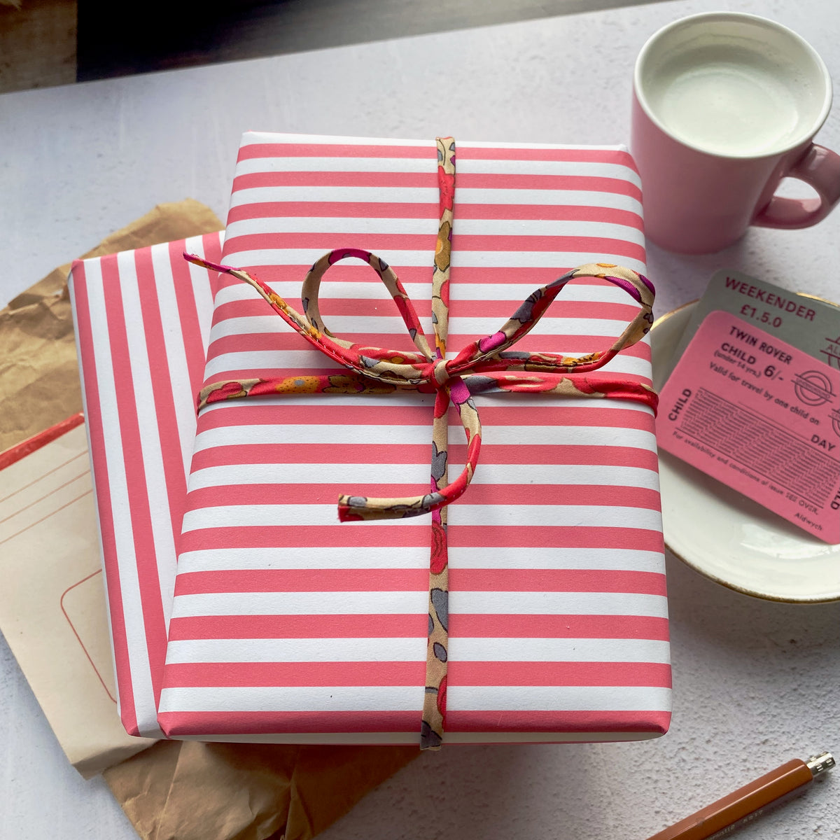 Pink Wide Stripe Paper Fibre 45 x 320mm Size Wrapping/Patterned Paper Sheet (Copy)